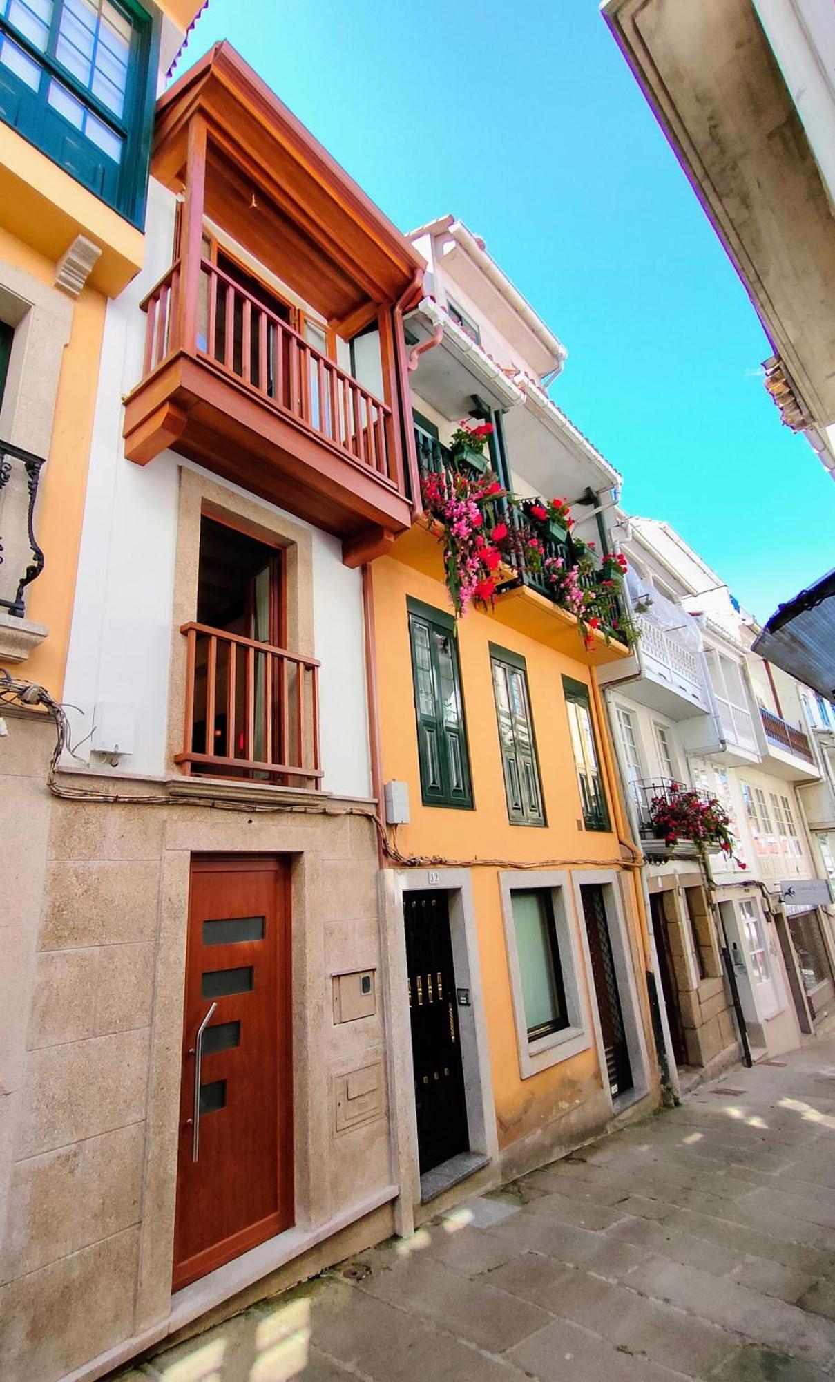 Vilafragglerock, Casa De Diseno Moderno En Pontedeume Εξωτερικό φωτογραφία